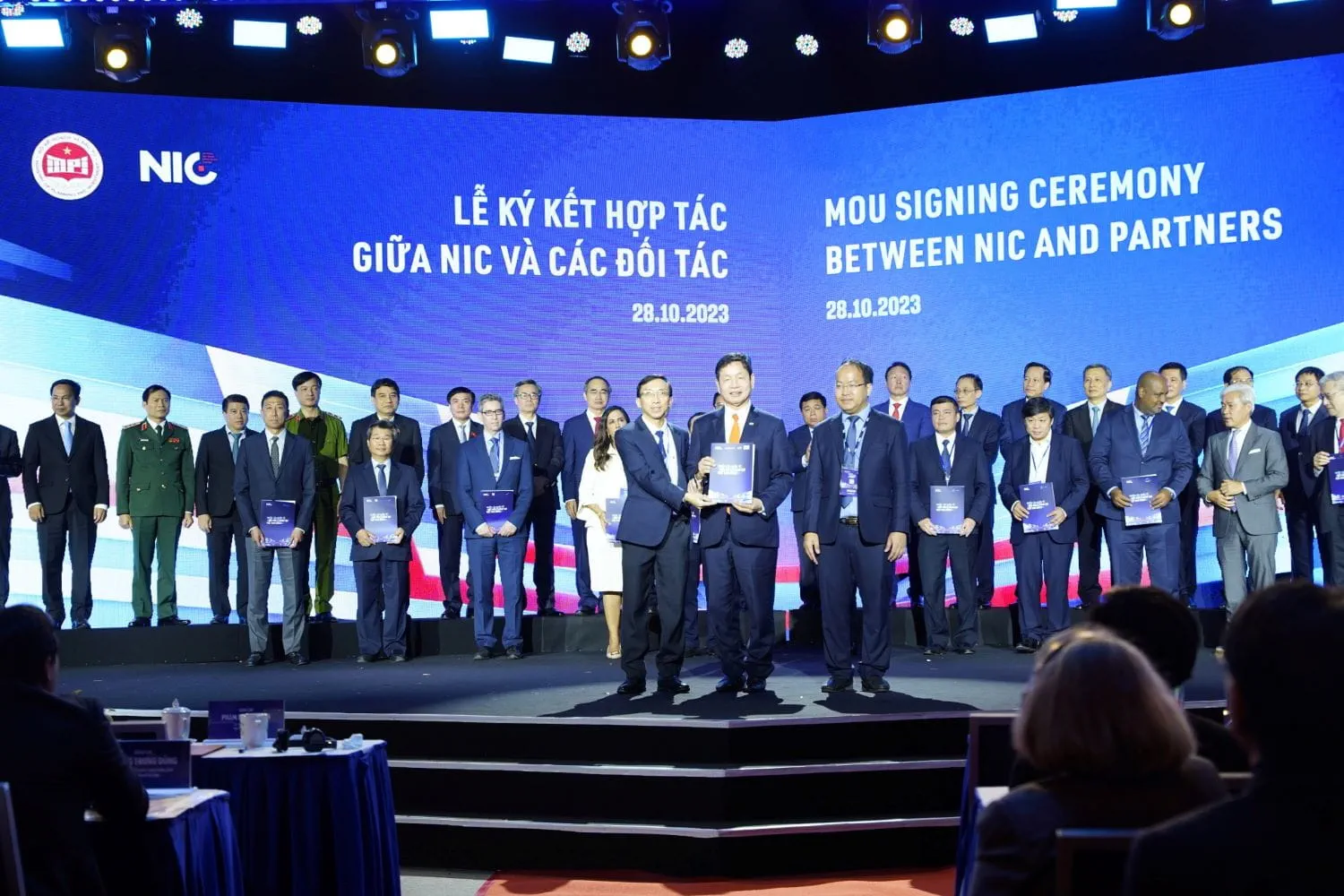 Top 10 Thương hiệu bền vững nhờ đổi mới sáng tạo 2024